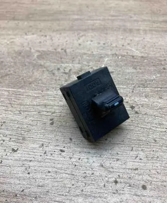Jeep Grand Cherokee (WJ) Electric window control switch 56042057