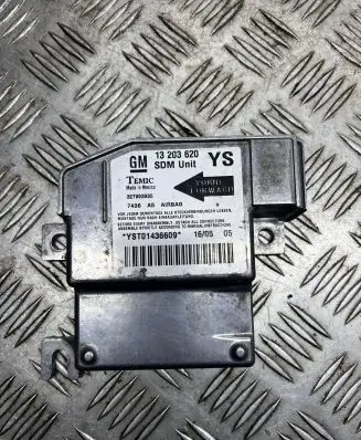 Opel Zafira B Airbag control unit/module 327963935 YST01436609 13203620