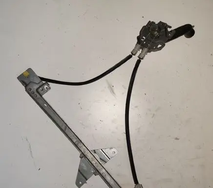 Rear door manual window regulator