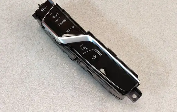 BMW 5 G30 G31 G38 Central console control unit 9460819