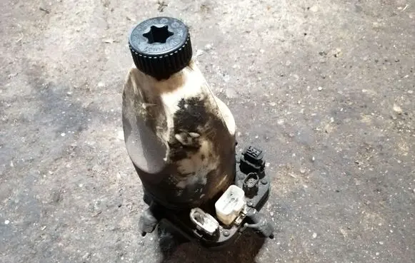 Opel Vectra C Power steering pump