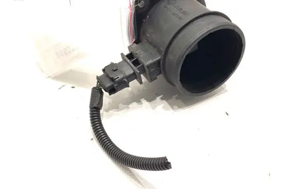 Volvo XC90 Mass air flow meter 30677999