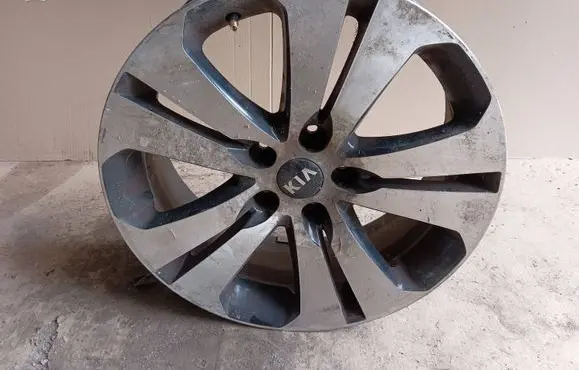 R18 alloy rim