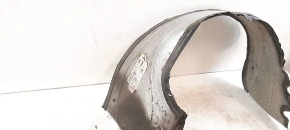 Mercedes-Benz COMPAKT W115 Front wheel arch liner splash guards