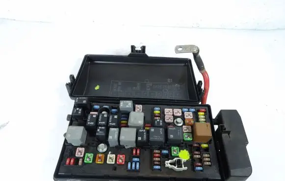 Opel Insignia A Fuse box set 13222782