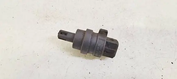 Volkswagen Polo III 6N 6N2 6NF Intake air temperature sensor 028906081
