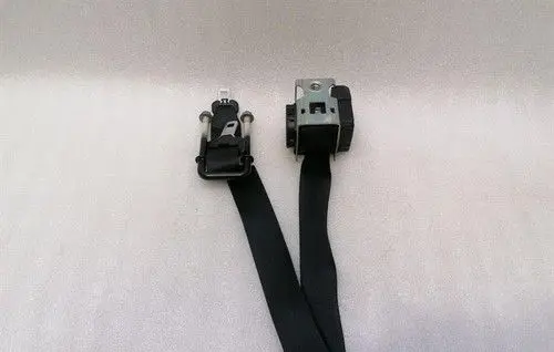 Mercedes-Benz G W461 W463 1st Gen Rear seatbelt A4638605085