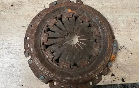 Mitsubishi Space Star Pressure plate 