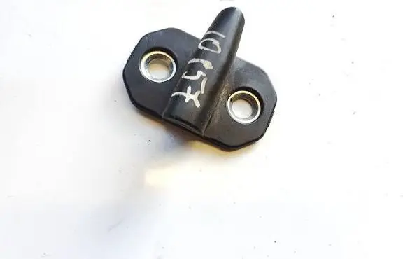Mercedes-Benz E W211 Rear door lock loop/hook striker a2037200004