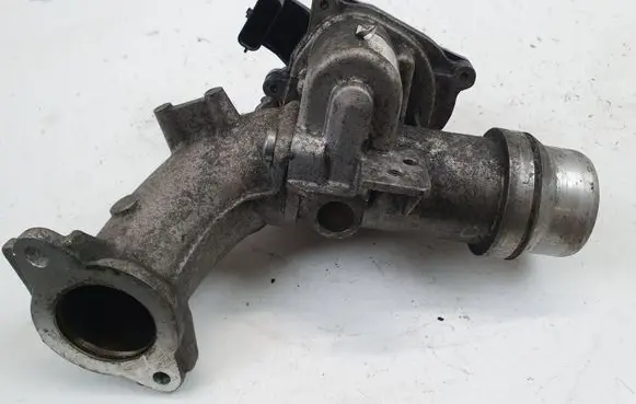 Renault Scenic III - Grand scenic III Throttle valve 8200614985F