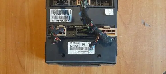 Volkswagen Multivan T5 Other control units/modules 7H0937049R