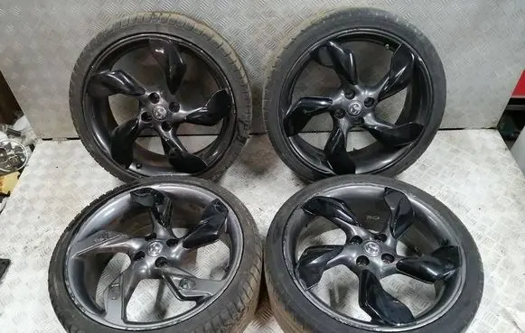 Opel Adam R18 alloy rim 