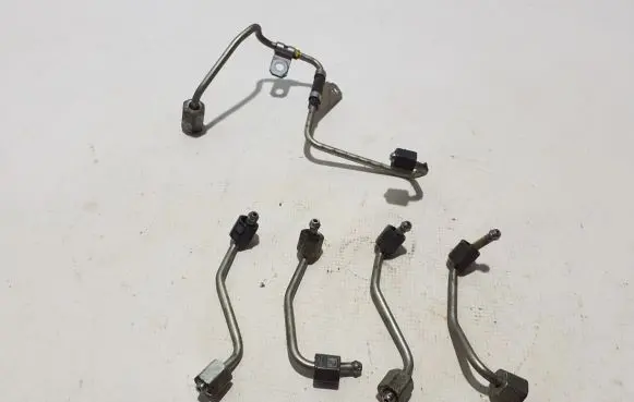 Toyota Hilux (AN120, AN130) Fuel injector supply line/pipe 237010E030