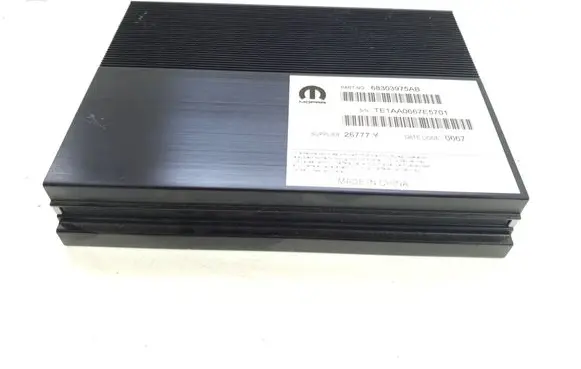 Dodge Challenger Sound amplifier 68303975AC 68303975AB
