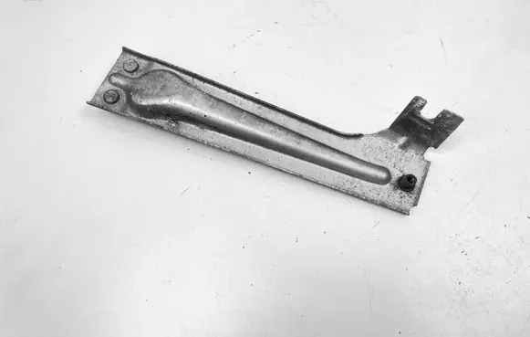 Audi A2 Fender mounting bracket 8Z0805458B