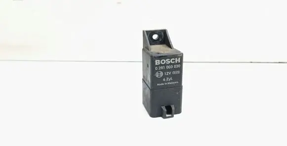 Honda CR-V Glow plug pre-heat relay 0281003030