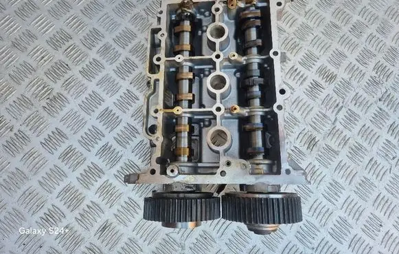 Volkswagen Polo VI Camshaft holder 05C103479 05C082A