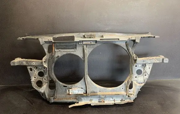 Radiator support slam panel bracket