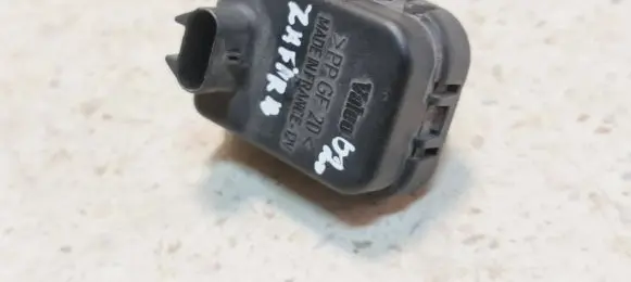 Opel Zafira A Headlight level adjustment motor 