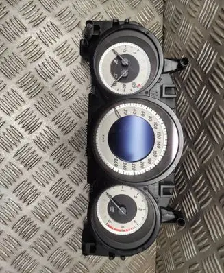Mercedes-Benz C W204 Speedometer (instrument cluster) 2129026108 2049017602 A2049005613