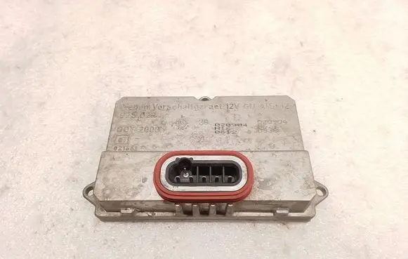 Mercedes-Benz E W211 Headlight ballast module Xenon 5DV00829000