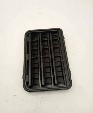 BMW X6 F16 Quarter panel pressure vent 6962293