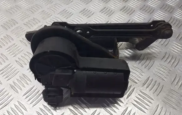 Volkswagen Fox Front wiper linkage F008B20070