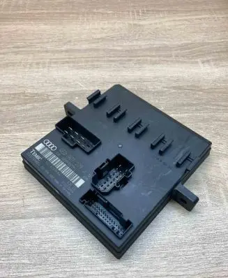 Audi A8 S8 D3 4E Comfort/convenience module 4E0907279J 4E0910279J