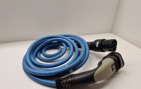 BMW i3 Electric car charging cable 61902448939 6190244