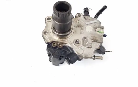 Mercedes-Benz C W204 Fuel injection high pressure pump A6510701801