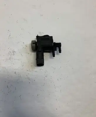 Audi A4 S4 B7 8E 8H Turbo solenoid valve 1J0906283C