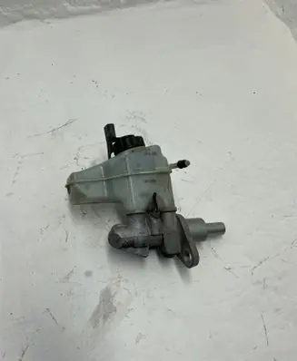 Seat Altea XL Master brake cylinder 1K2611301C 1K0945459A