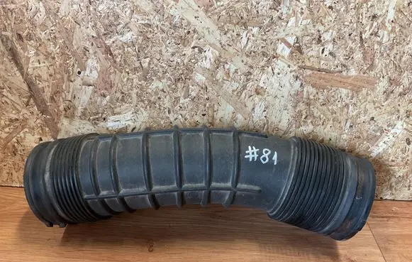 Volvo V70 Intercooler hose/pipe 6898050