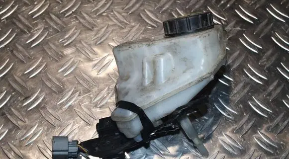 Volvo XC60 Brake fluid reservoir 03350885571 C827