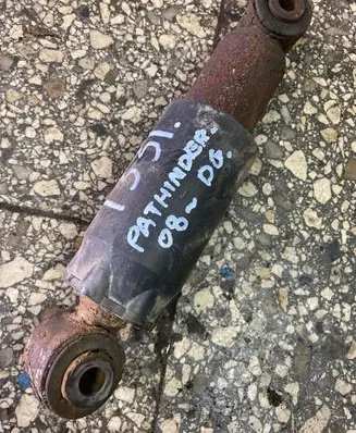 Nissan Pathfinder R51 Rear shock absorber/damper