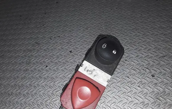Renault Scenic II - Grand scenic II Hazard light switch 8200407415