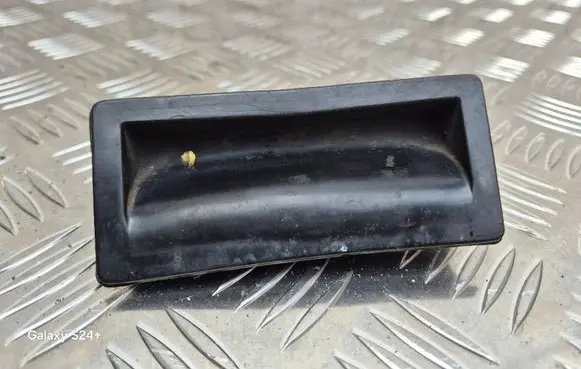 Volkswagen PASSAT B7 Tailgate/trunk/boot exterior handle 5N0827566T