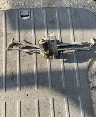 Audi A6 S6 C6 4F Front wiper linkage and motor 397020259