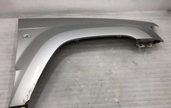 Jeep Grand Cherokee (WK) Fender