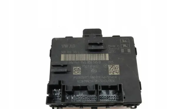 Volkswagen PASSAT B8 Door control unit/module 5Q0959595L