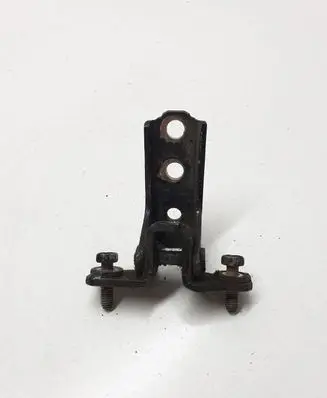 Mitsubishi Grandis Rear door lower hinge