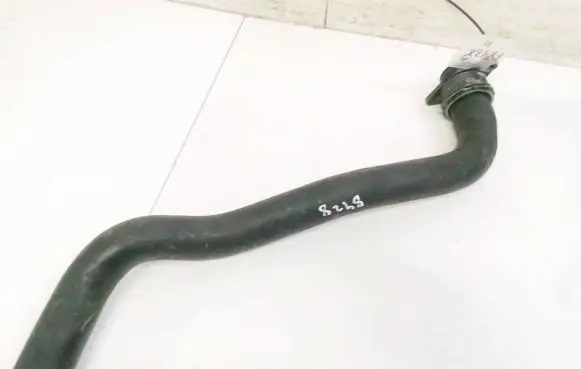 Mercedes-Benz CLS C219 Engine coolant pipe/hose A2115015382