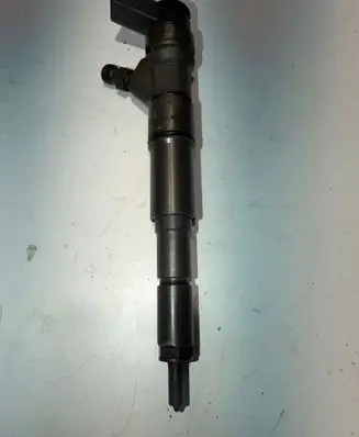 BMW 5 E60 E61 Fuel injector 0445110209 7794435 78986