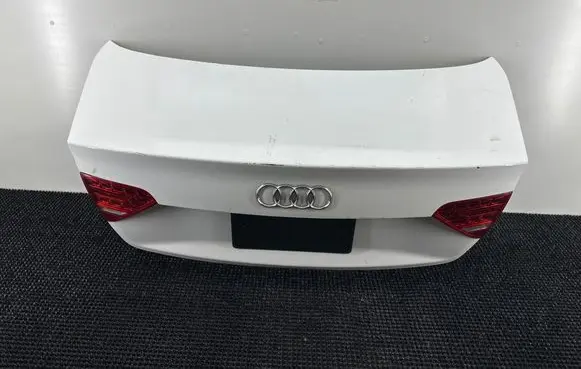 Tailgate/trunk/boot lid