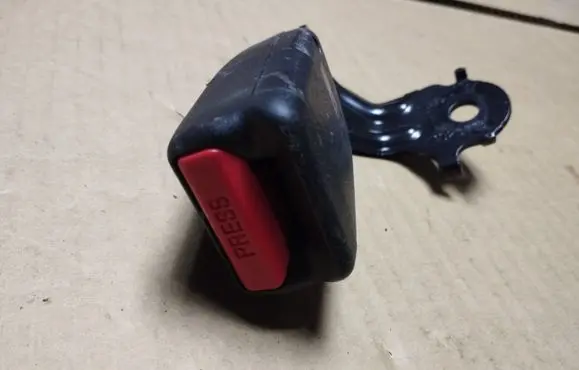 Honda Legend Rear seatbelt buckle