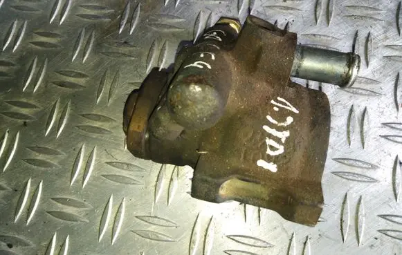 Volkswagen Golf IV Power steering pump 1J0422154D