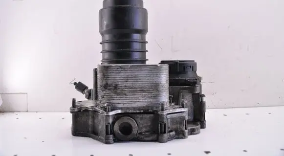 Audi Q5 SQ5 Oil filter mounting bracket 059115397AA