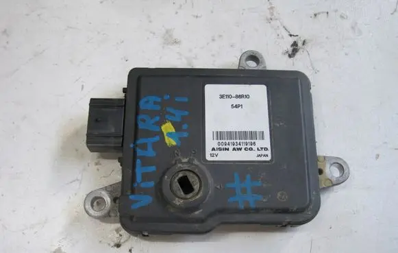 Suzuki Grand Vitara II Combustion control unit/module 3E11086R10