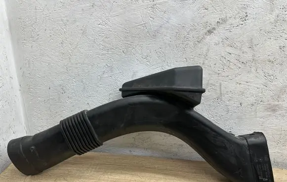 BMW 6 F06 Gran coupe Air intake duct part 7577473 70345382 10991213