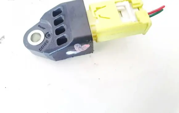 Subaru Legacy Airbag deployment crash/impact sensor 98237aj000 1626k0zw4